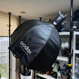 고독스 SL60W Bi + 소프트박스OCTA 120cm