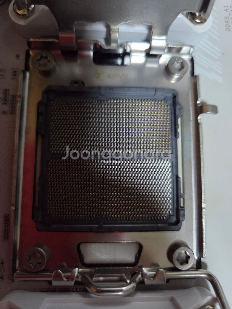 기가바이트 어로스 프로아이스 x870e(피씨디렉)--1