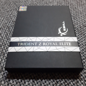 지스킬 CL14-3600 Royal Elite 16GB