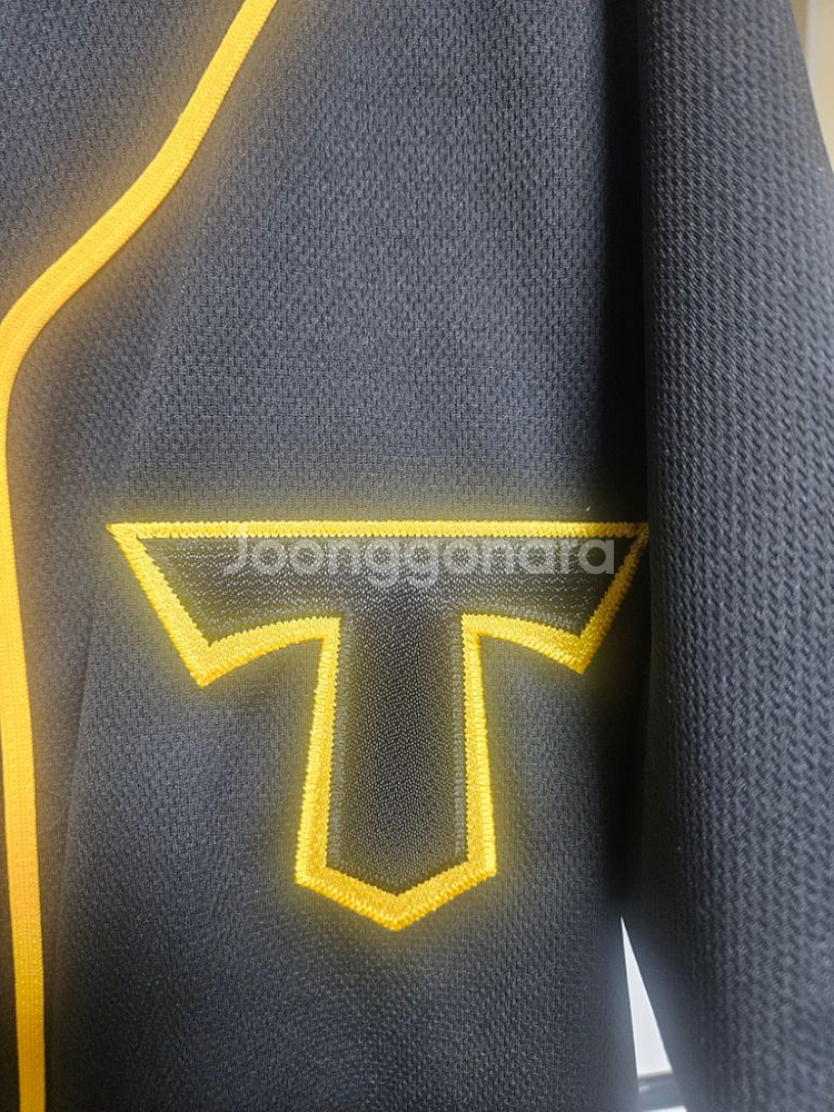 기아타이거즈 브랜드데이 유니폼(120) 전상현--5