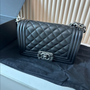 샤넬 보이 스몰 블랙 빈티지 은장 28번대