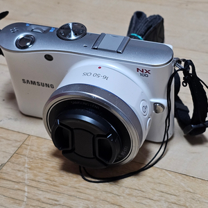 삼성 NX100 미러리스 카메라+16-50렌즈