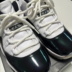에어조던 11 Retro Low Iridescent