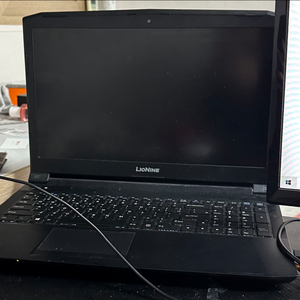 게이밍 노트북 팝니다.(화면고장) 1050ti i5