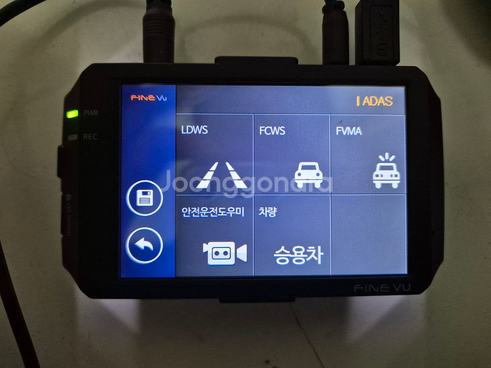 파인뷰 옥타곤 2채널 64GB 블랙박스 판매합니다--2