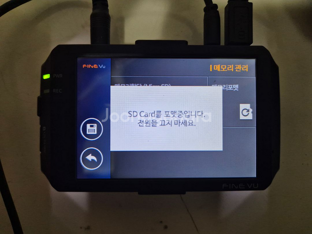 파인뷰 옥타곤 2채널 64GB 블랙박스 판매합니다--7