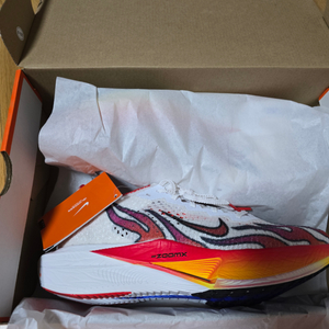 나이키 베이퍼플라이 넥스트3 270 새상품