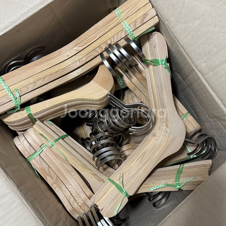 고급 원목 상의 옷걸이 무광스텐 회전 긴고리 50개--0