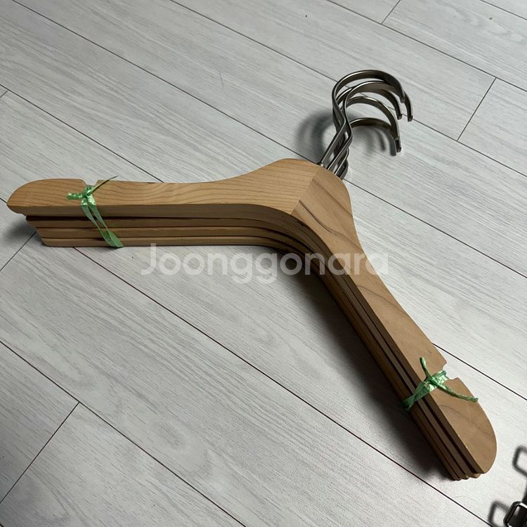 고급 원목 상의 옷걸이 무광스텐 회전 긴고리 50개--1