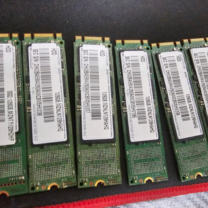 삼성 ssd 128gb 6장(나사홈 부분 파손)