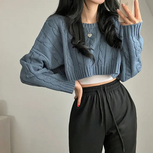 에이블리 블루 크롭 꽈배기 니트