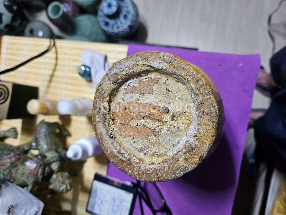 고도자기출토(청자삼귀면22cm)--5