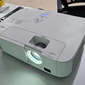 빔프로젝터 4200안시 NEC NP-M420XV 중고