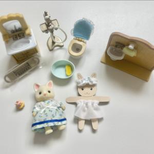 실바니안 욕실 세트 가구 및 인형 덤