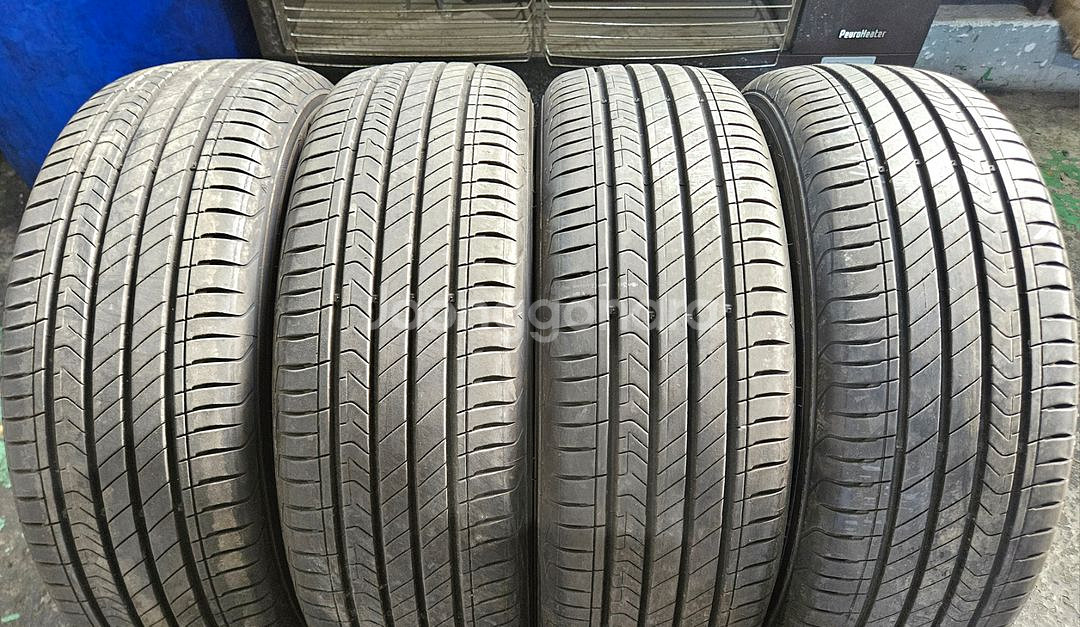 2056516 205 65 16 마제스티9 타이어--0