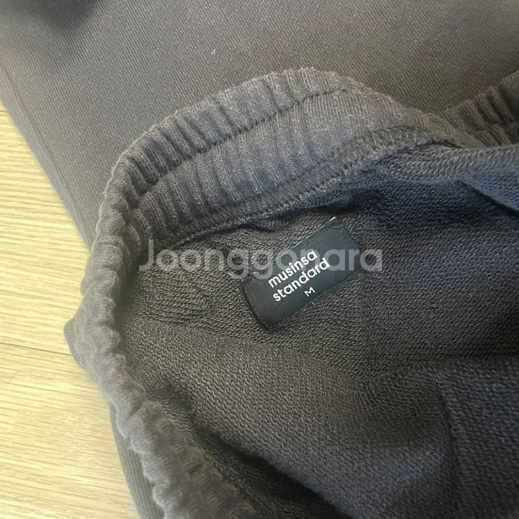 무신사 스탠다드 무탠다드 여성 조거 팬츠 차콜--1