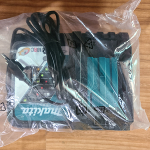 마끼다 18v 충전기