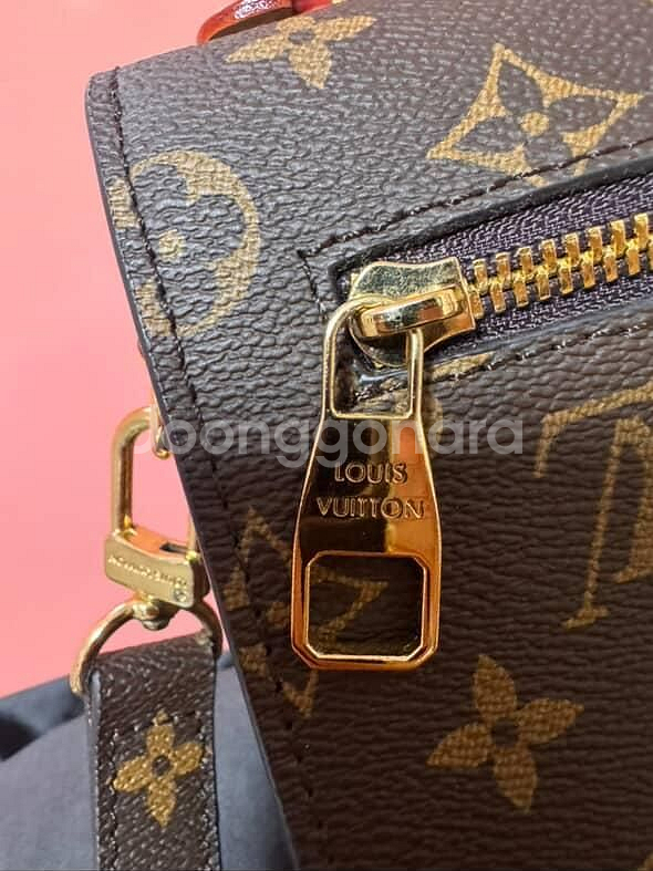 루이비통 포쉐트 메티스 가방--1