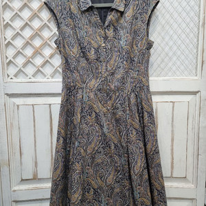 BCBG 민소매 원피스 (C142