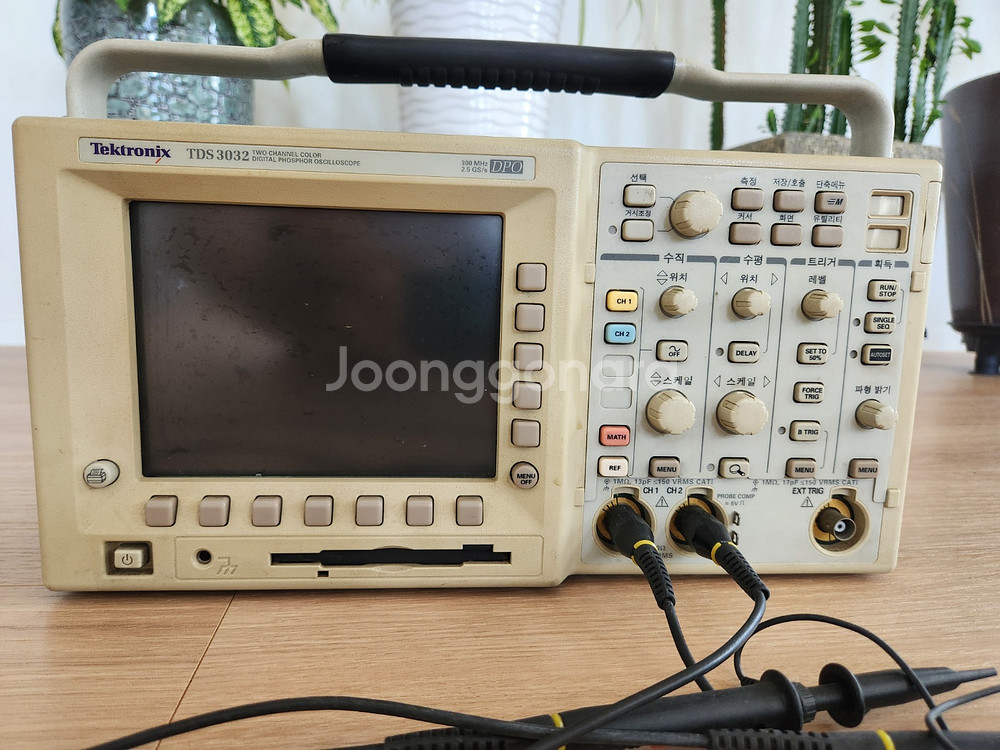 Tektronix TDS3032 디지털 오실로스코프--1