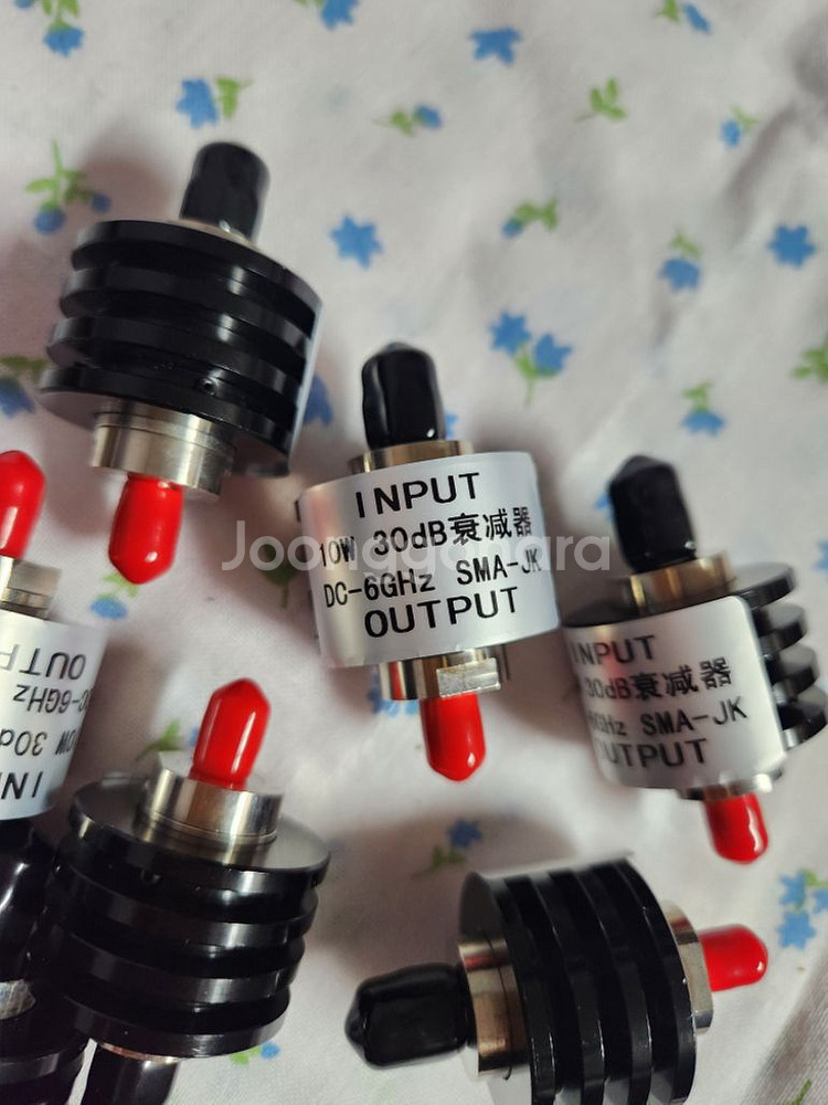 RF 동축 감쇄기 8개--1