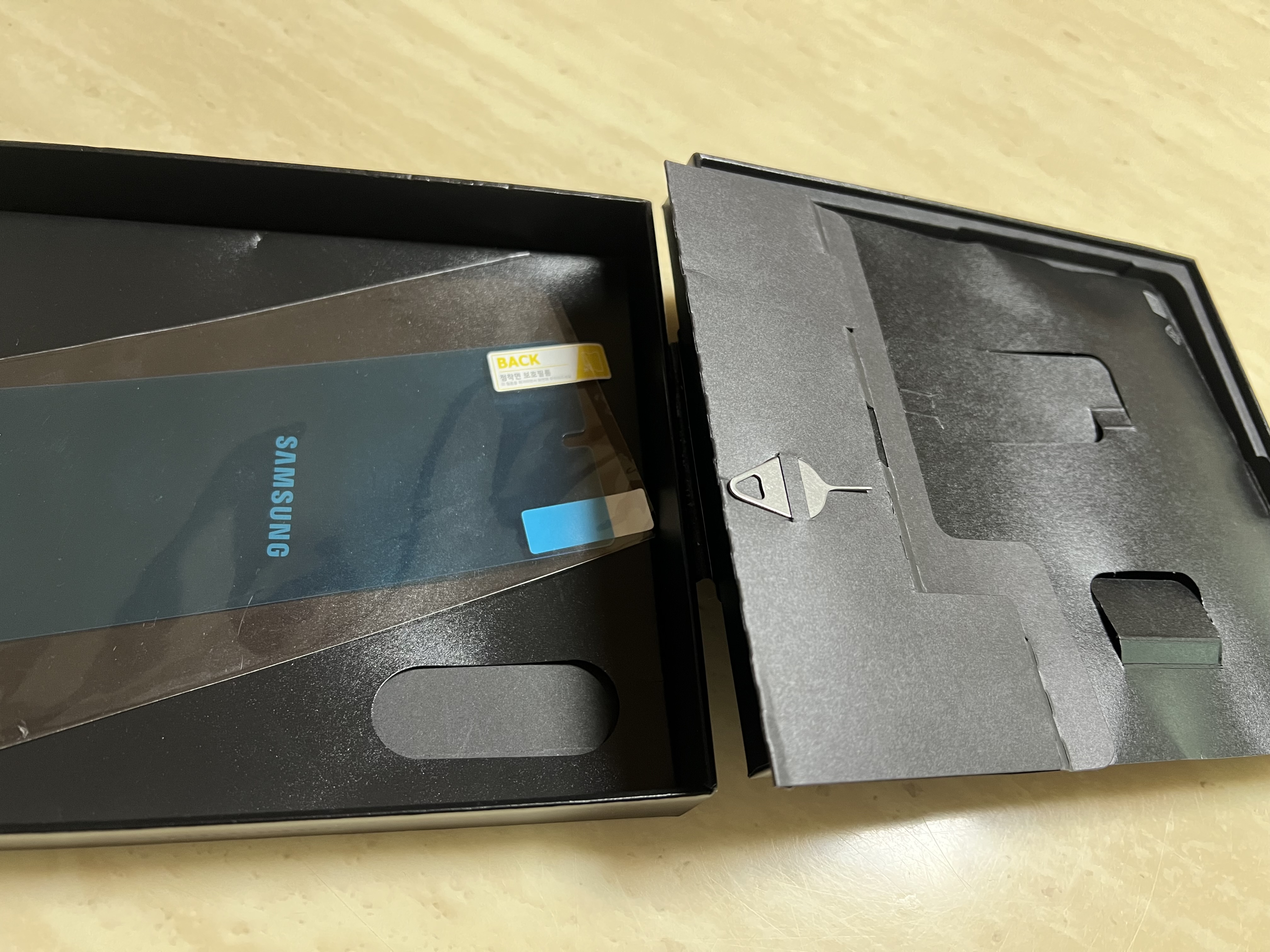 갤럭시 z 폴드 5 512GB 상태좋음 팝니다 !