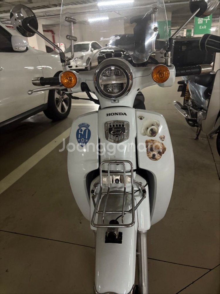 슈퍼커브 110cc 22년식 화이트--1