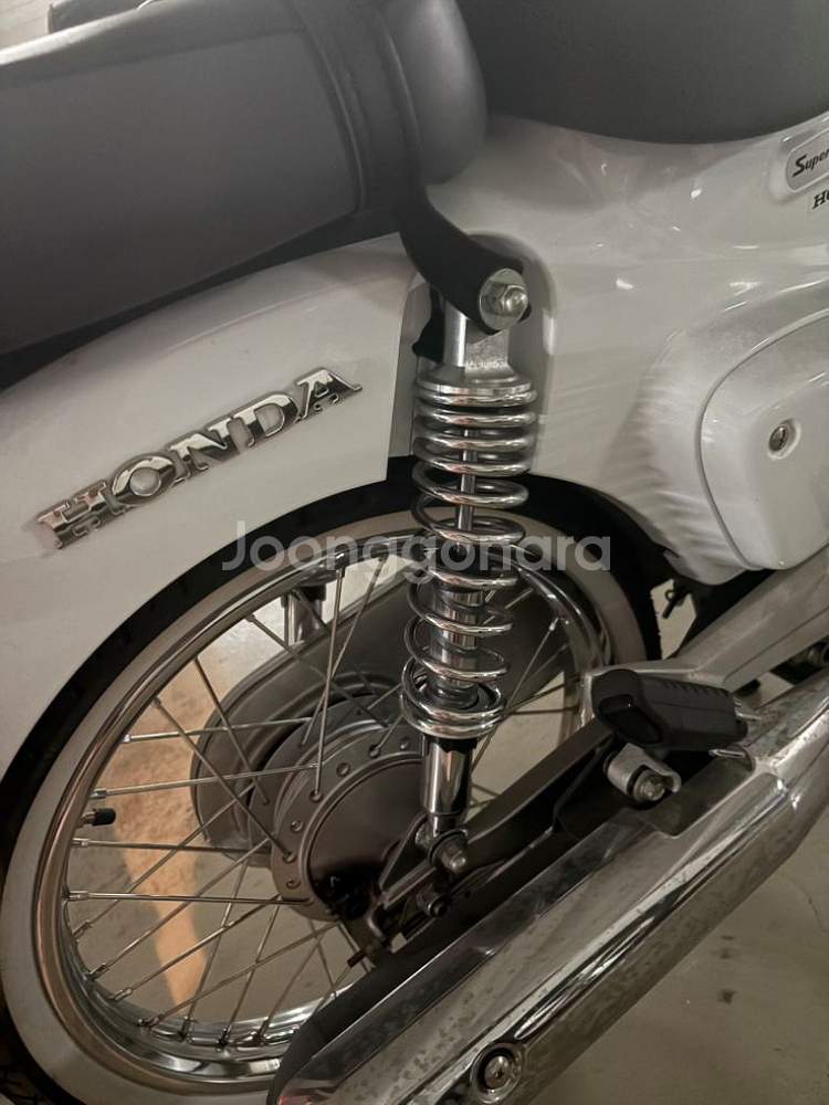 슈퍼커브 110cc 22년식 화이트--6