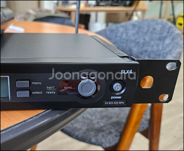 슈어 SLX24 SM58 중고 무선마이크 2세트--3