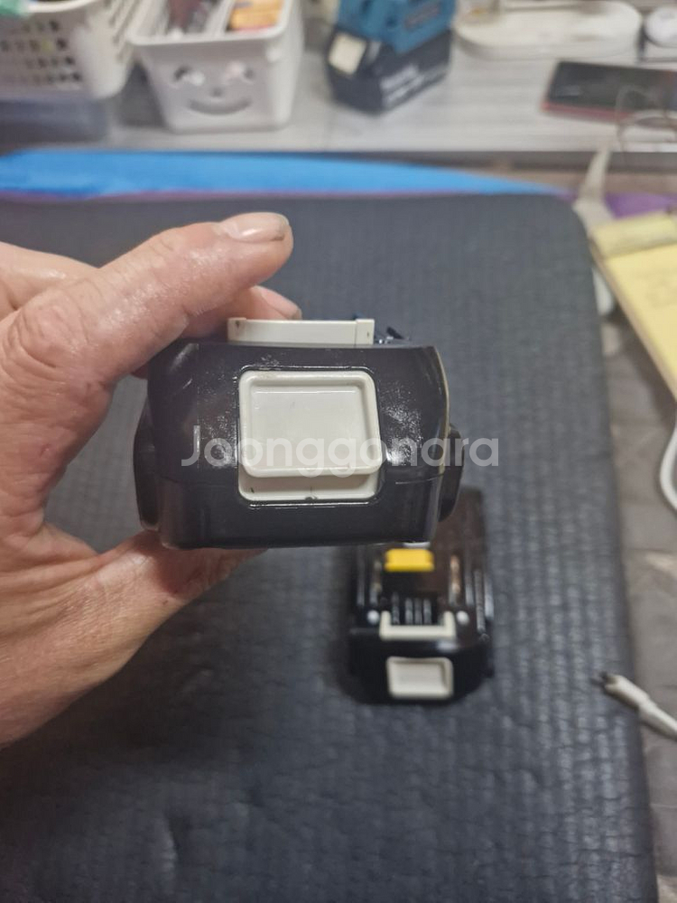 [정품]마끼다배터리 18V2.0AH 깔끔한중고.BL18--6