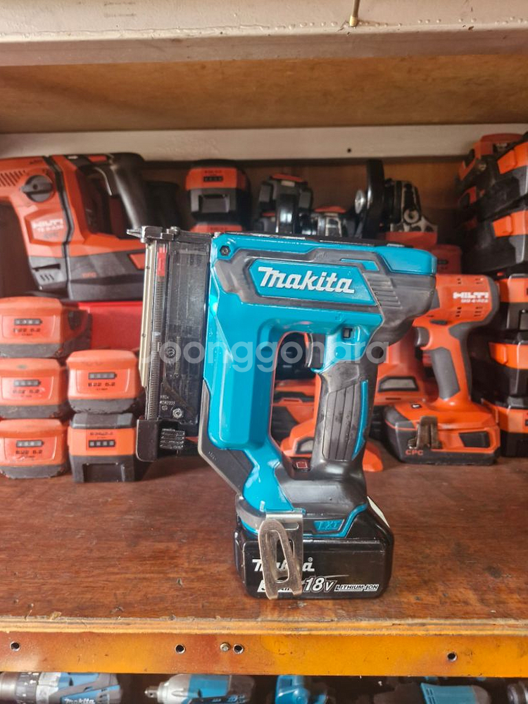 마끼다충전타카 DPT353 실타카 일자타카 배터리까지--0