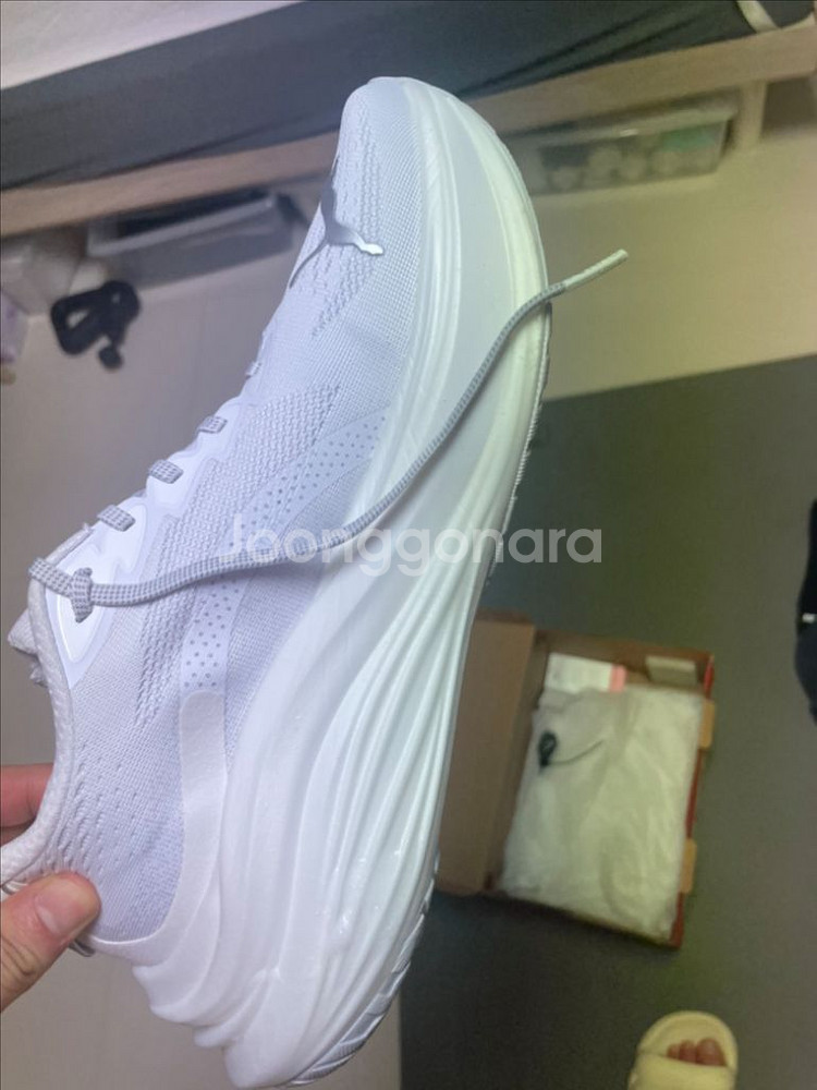 푸마 매그맥스 나이트로 275 화이트--4