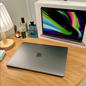 맥북프로 M2 13인치 / 16GB / 256GB