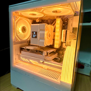 화이트 감성PC 5600X+RX580+32G+ARGB