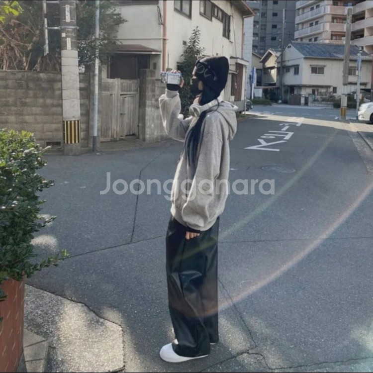 히키모드 일자핏 가죽 레더 밴딩 와이드팬츠--2