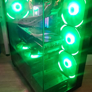 RTX 4080 게이밍 컴퓨터