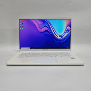 삼성노트북 인텔코어/화이트바디/980g/15인치