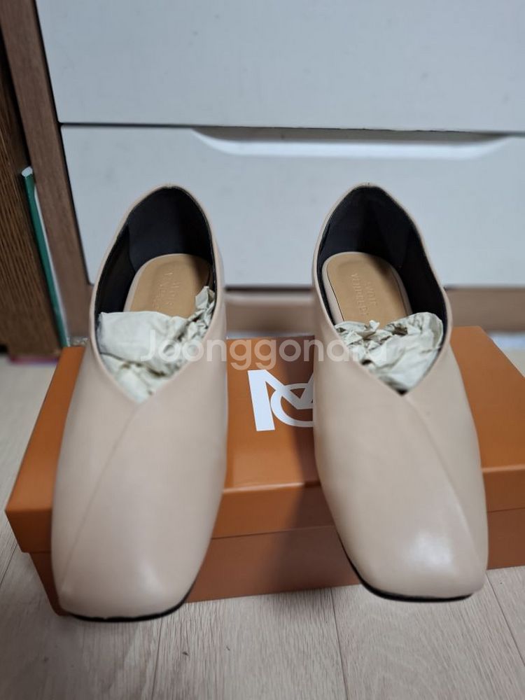 아브하 뱅드르디 단화가죽 구두 235 새제품--5