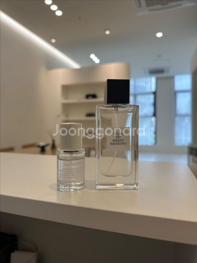 존슨즈 보라색향 투데이이즈 인마이메모리 향수(오른쪽)--1