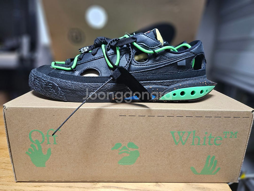 나이키x 오프화이트 블레이저 로우77 9.5--0