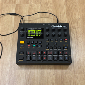 Elektron Digitakt 일렉트론 디기탁