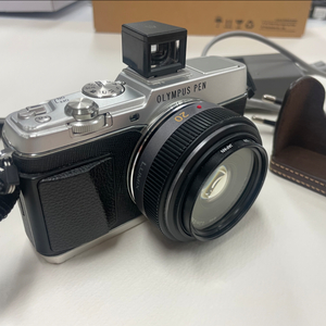 올림푸스 E-P5 + 파나소닉 루믹스 20mm F1.7