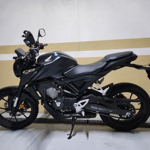 혼다 cb125r 블랙 + 헬멧,보호대포함