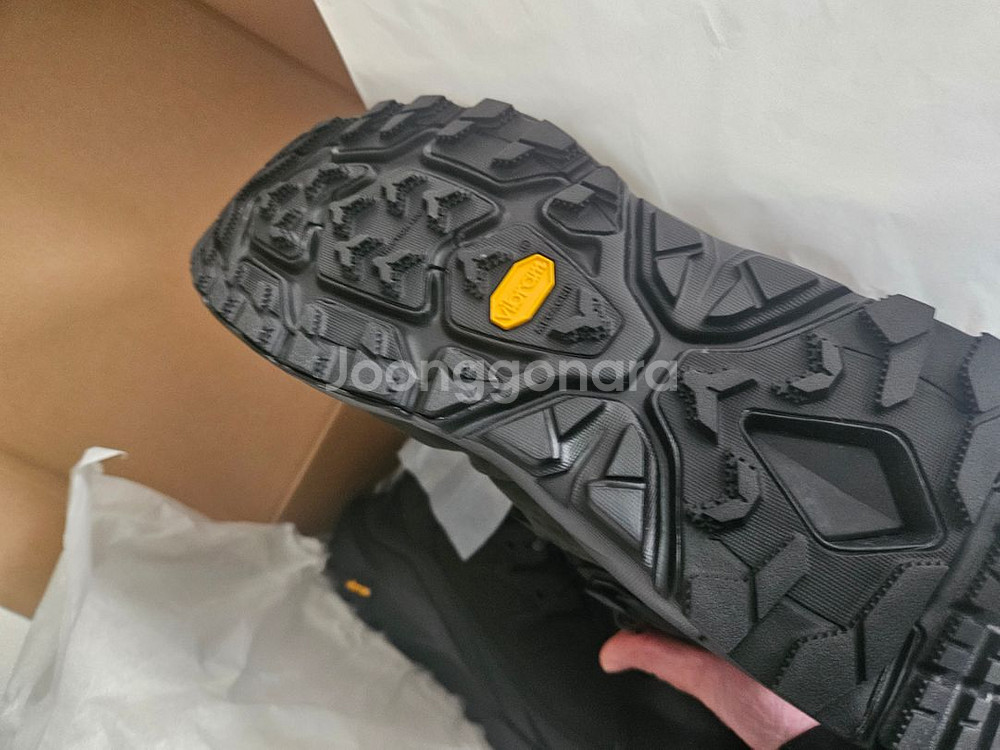 미사용)HOKA 카하2 265mm(260mm) 등산화--4