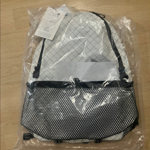 앤드원더 데이팩 20l 오프화이트