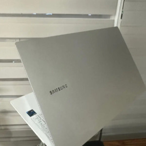 [가성비중고] 삼성 갤럭시북 프로 nt950qdb I7