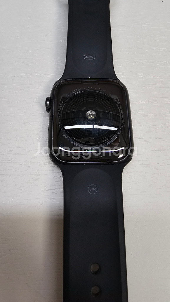 애플워치 SE 44mm 부품용 팝니다.--3