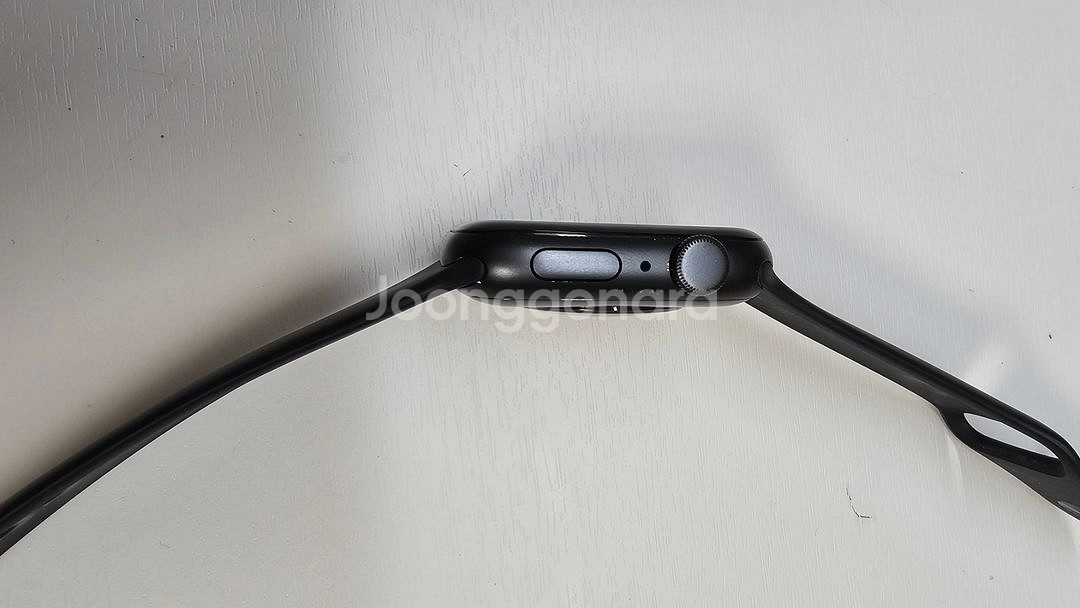 애플워치 SE 44mm 부품용 팝니다.--2