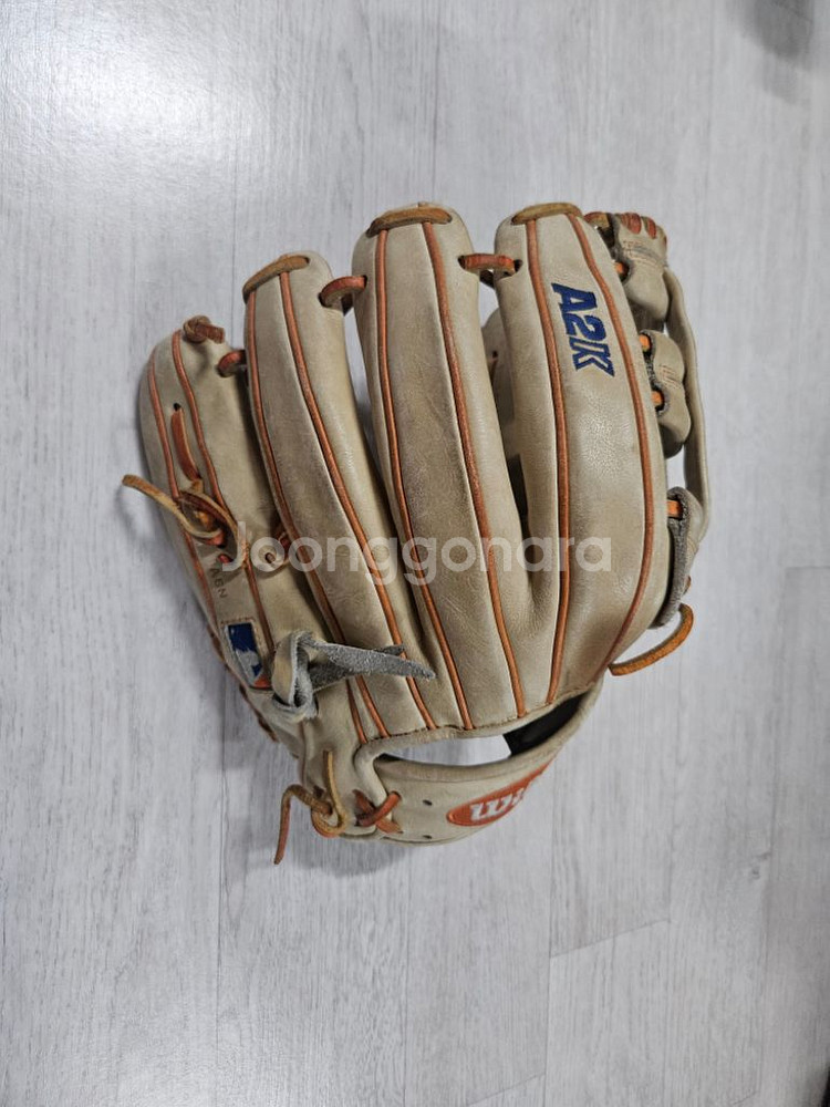 윌슨 a2k 12인치 야구글러브 판매합니다--1