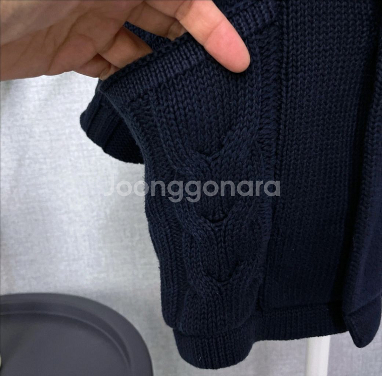 (완전 새제품)페레가모 네이비 니트 코트 M사이즈--4